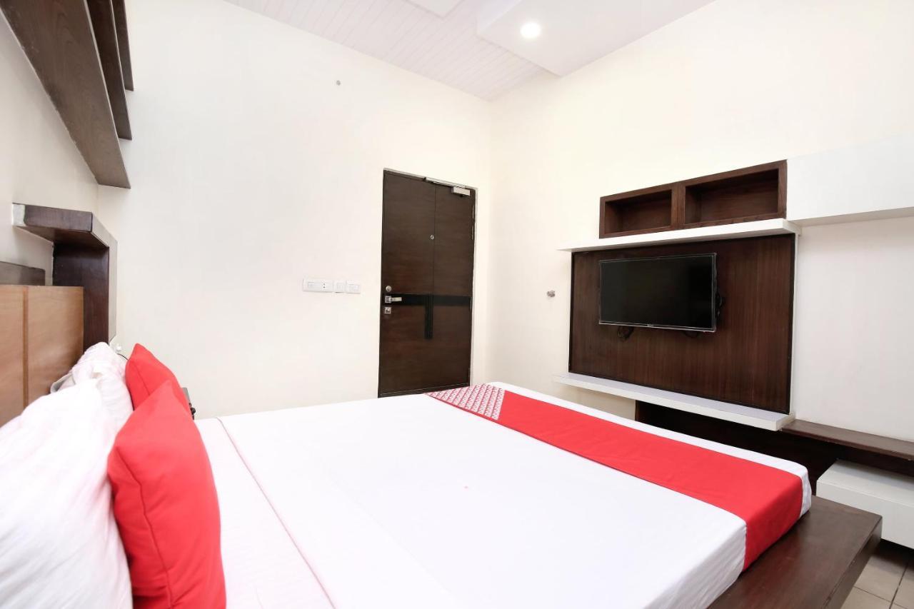 Hotel Grand M Lajjo Ludhiana Exterior foto