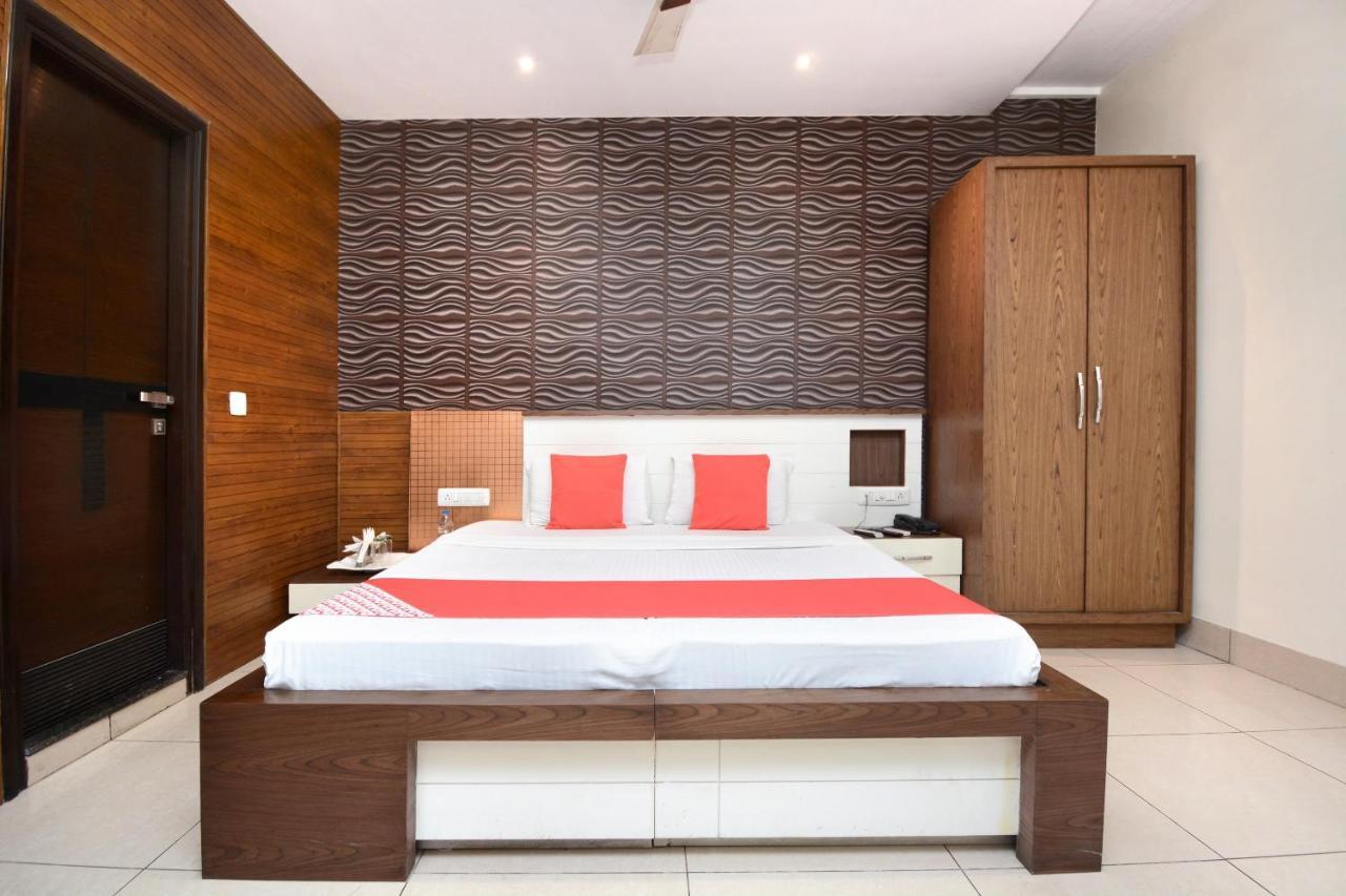 Hotel Grand M Lajjo Ludhiana Exterior foto